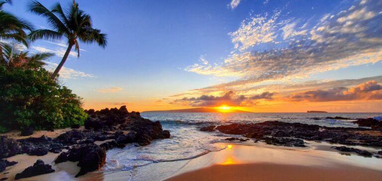 Secret beach sunset in Maui, Hawaii.