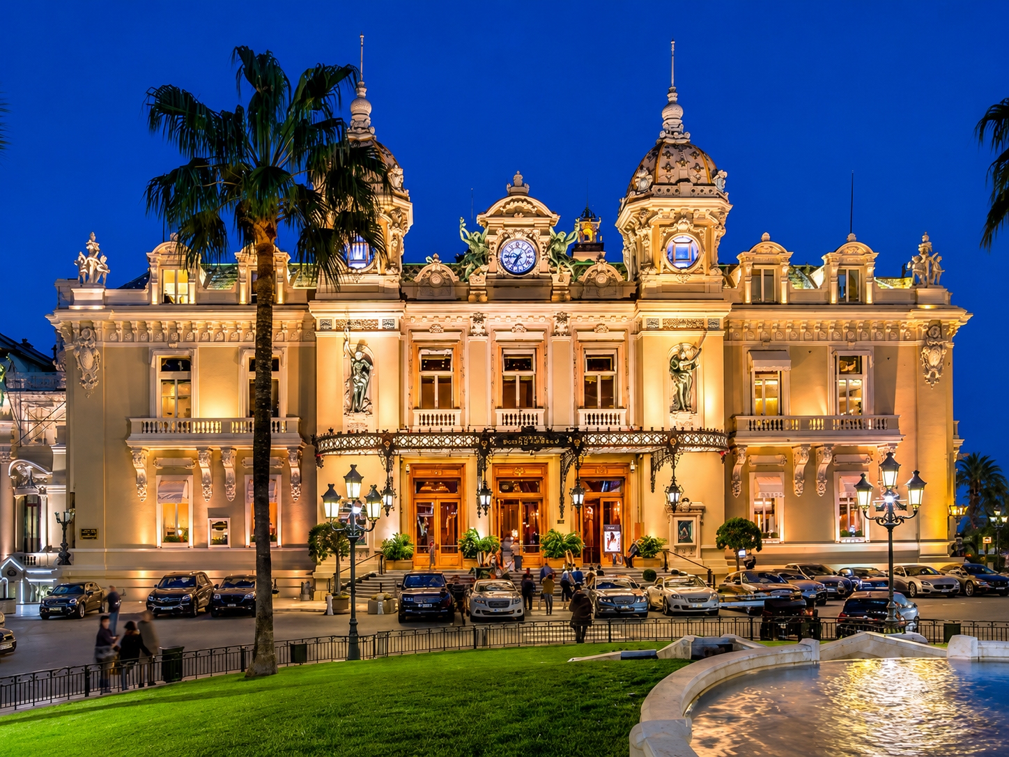 The Casino de Monte Carlo in Monaco features grand Belle Epoque architecture, characterized by its ornate domes and intricate details and houses a casino, the Opera de Monte Carlo and the Les Ballets de Monte Carlo.